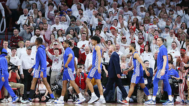 BKM_Kentucky_PerpWalk